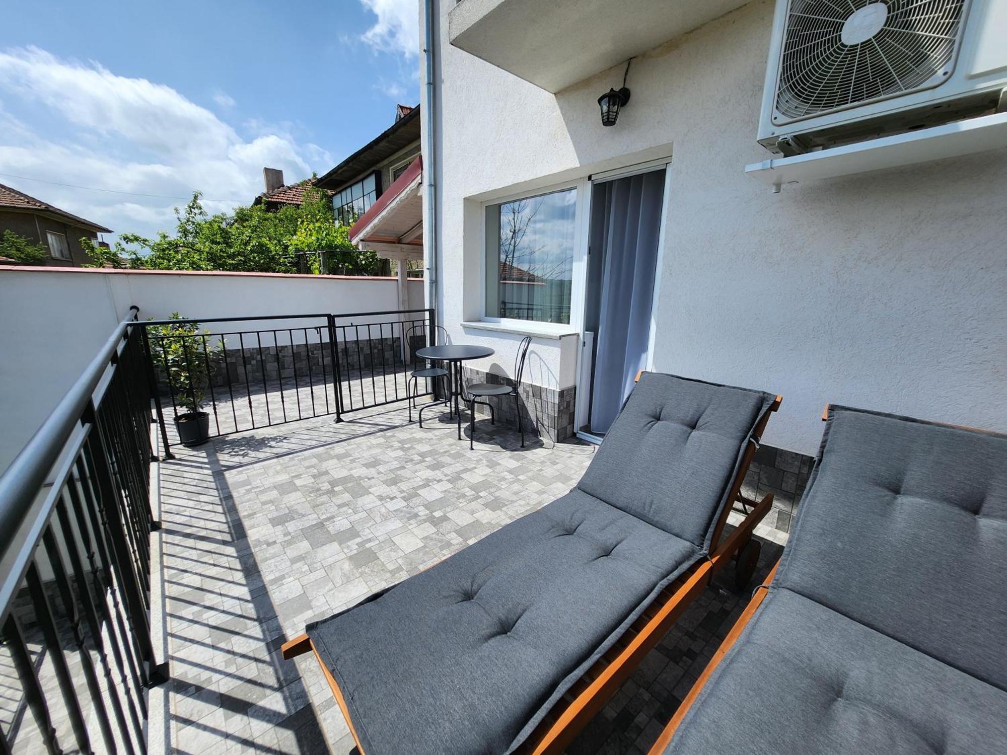 Panoramna - Guest Rooms Veliko Tŭrnovo Eksteriør bilde